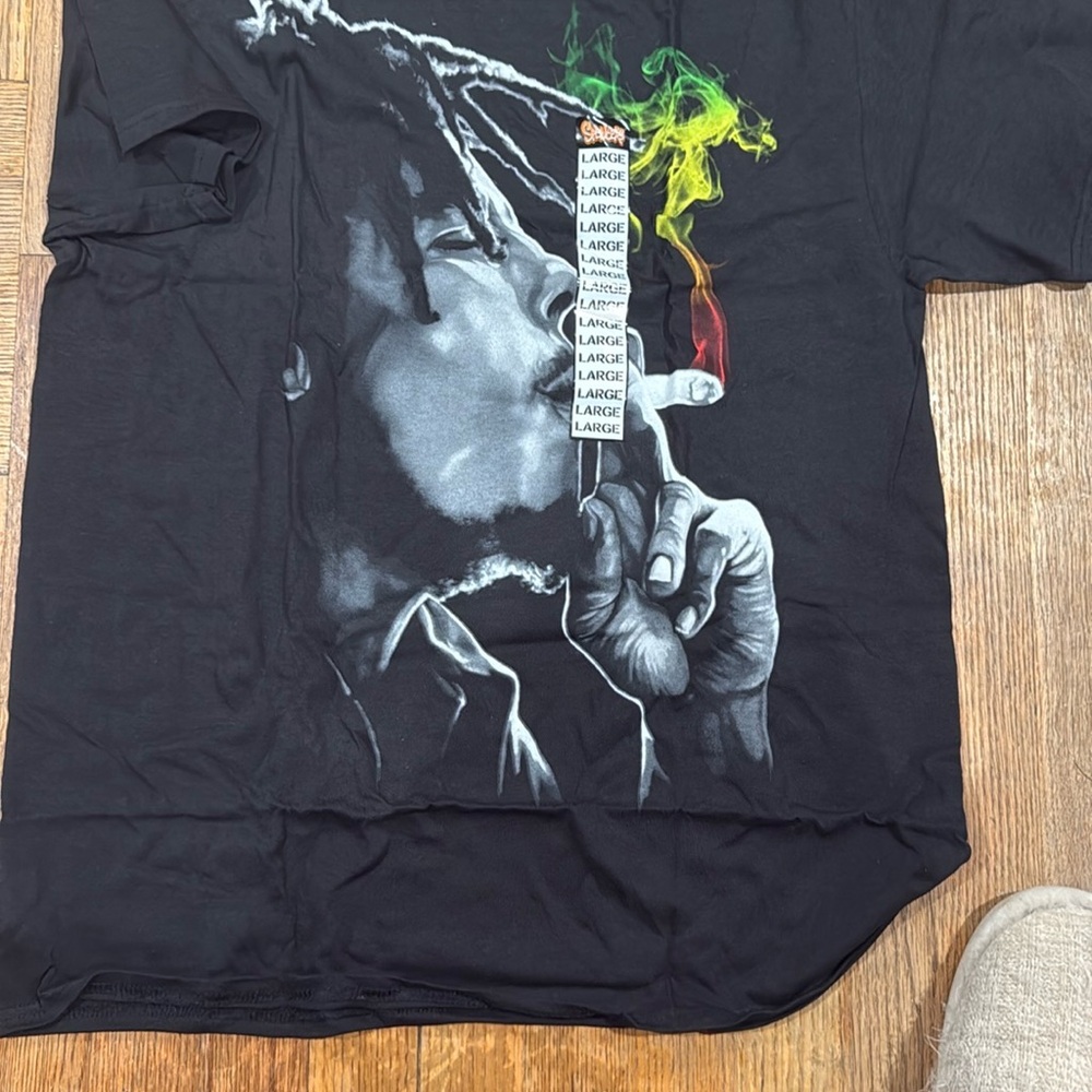 Zion Rootswear Black and Green Short Sleeve Tee with Artistic Design